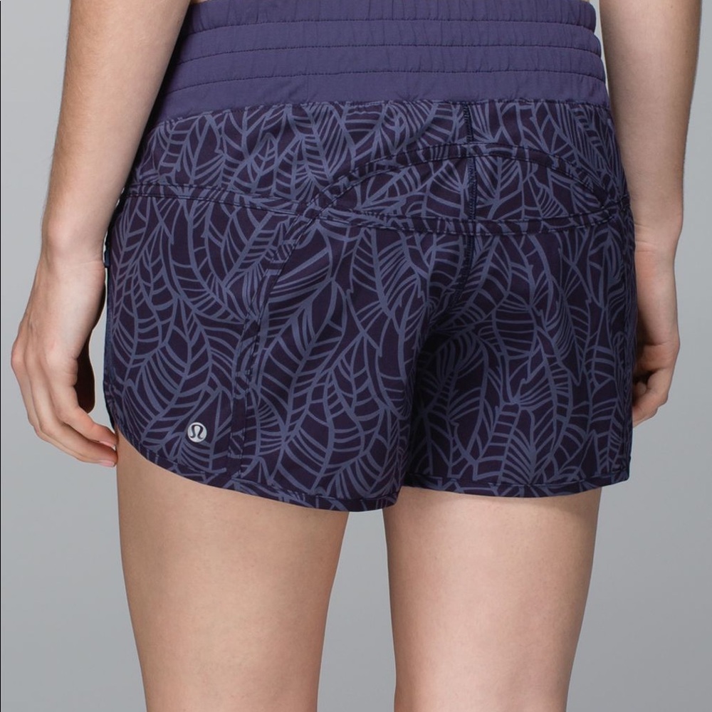 LULULEMON TRACKER SHORTS// Pretty Palm - Picture 2 of 4